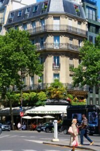 Cafe de Flore Discovering the Magic of Paris: The City of Lights Café de Flore : Paris street café culture – enjoying coffee and croissants in Paris France