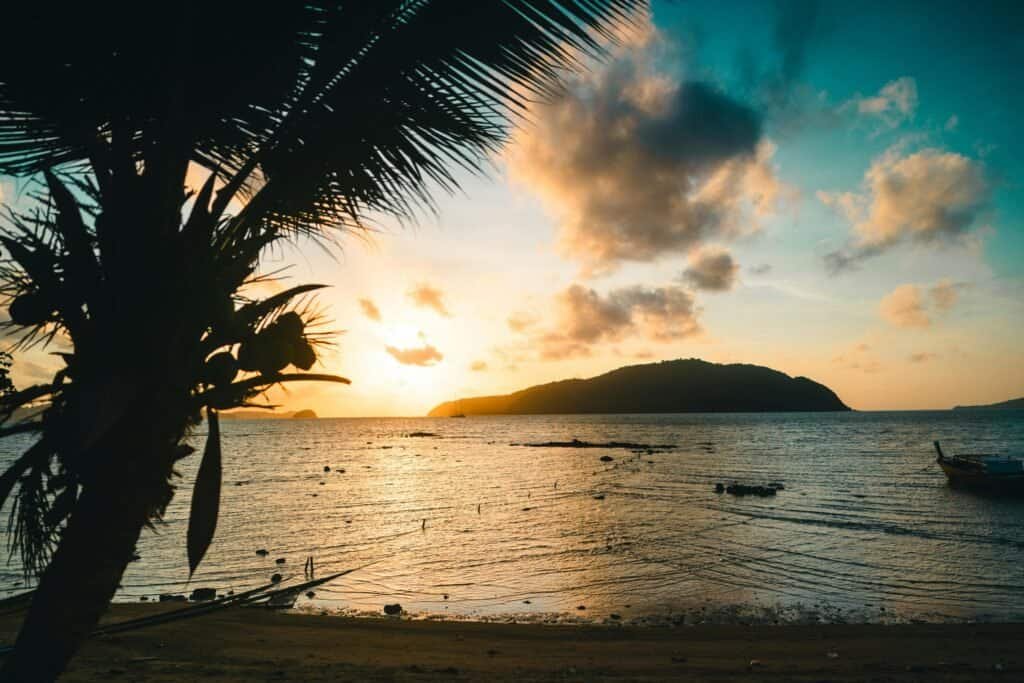 Phuket Beach Sunset – Best Beaches in Thailand Thailand Travel Guide 2025 – Best Places to Visit, Things to Do & Travel Tips | Good Destino Phuket Beach Sunset – Best Beaches in Thailand