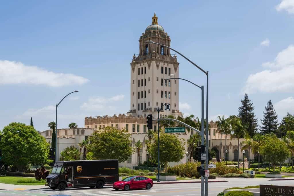 Beverly Hills City Hall and Santa Monica Boulevard USA Los Angeles Travel Guide 2026 | Best Places, Things to Do & Travel Tips Beverly Hills City Hall and Santa Monica Boulevard, USA