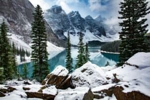 Blue Lake in Winter Mountain Nature Landscape Canada Lake Louise & Moraine Lake Travel Guide 2026 – Best Time, Shuttle & Tips Blue Lake in Winter Mountain Nature Landscape, Canada
