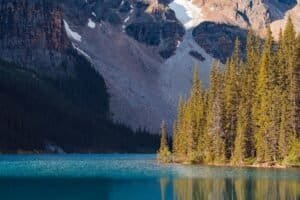 Moraine Lake in the Valley of the Ten Peaks Canada Lake Louise & Moraine Lake Travel Guide 2026 – Best Time, Shuttle & Tips Moraine Lake in the Valley of the Ten Peaks, Canada